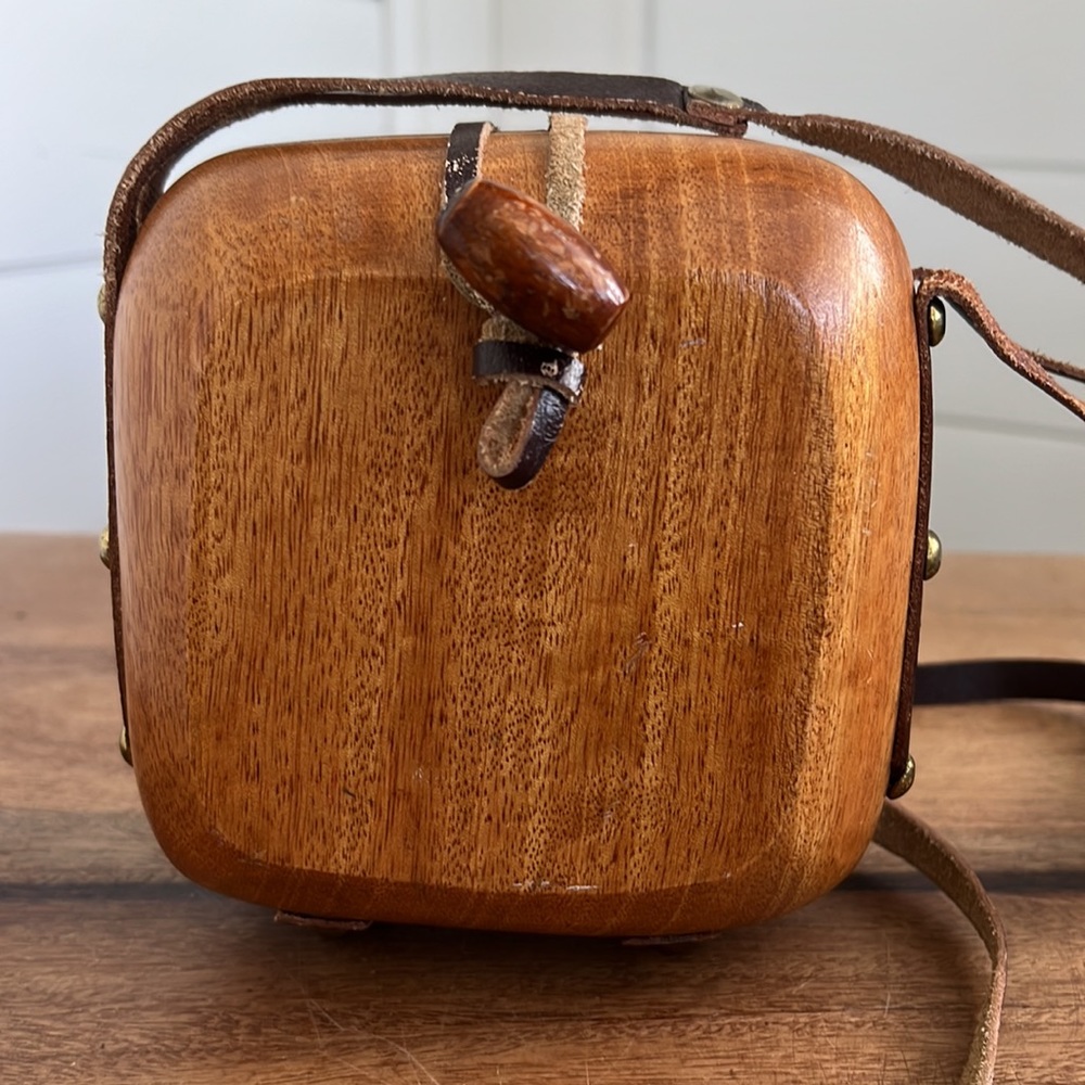 Vintage wood and leather crossbody - Picture 6 of 17